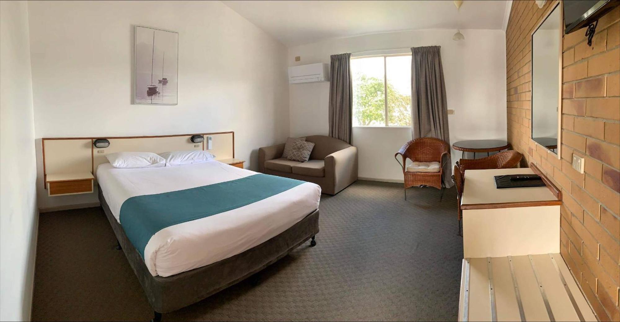 Wild Scotsman Motor Inn Gin Gin Qld מראה חיצוני תמונה