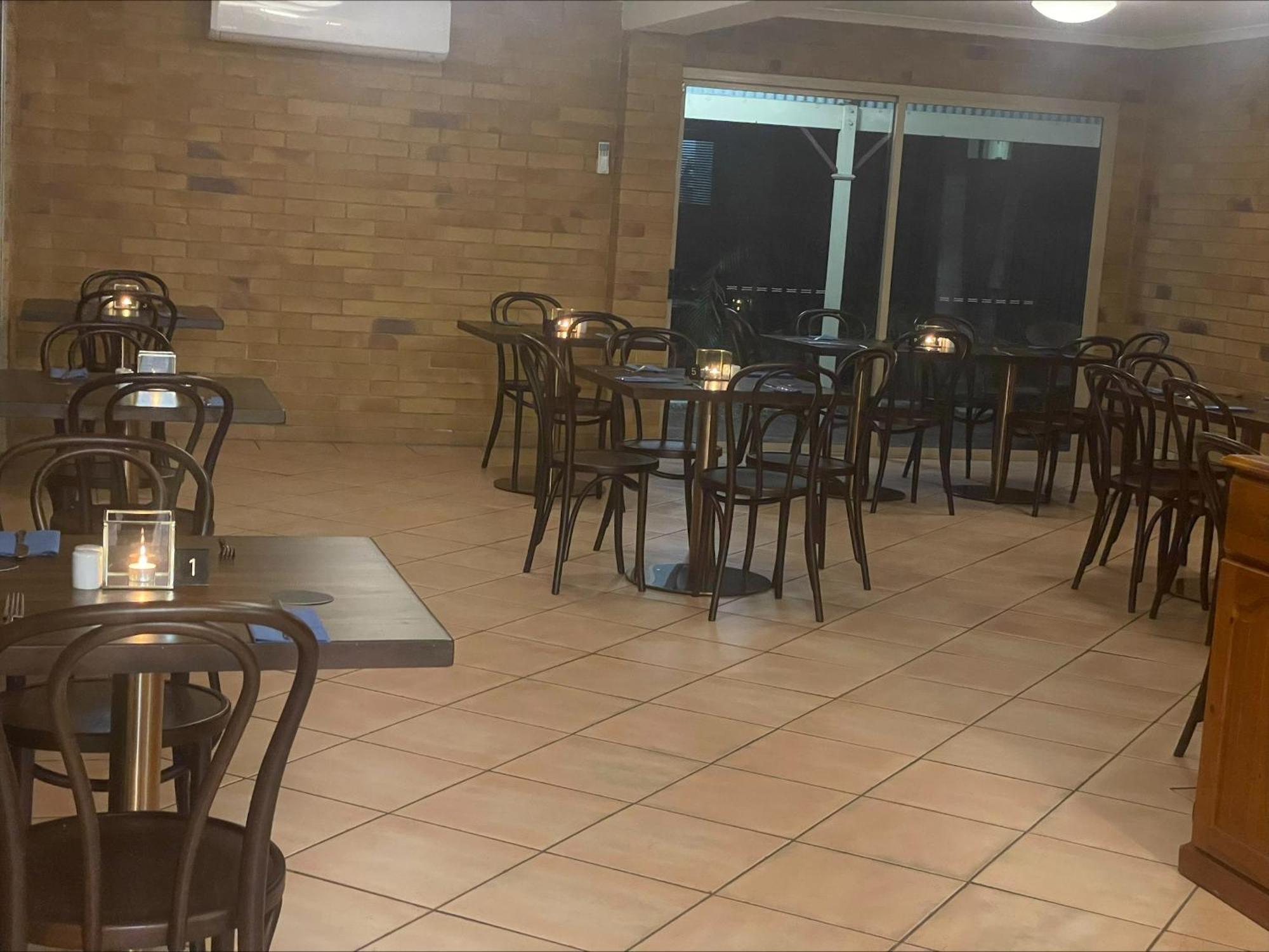 Wild Scotsman Motor Inn Gin Gin Qld מראה חיצוני תמונה