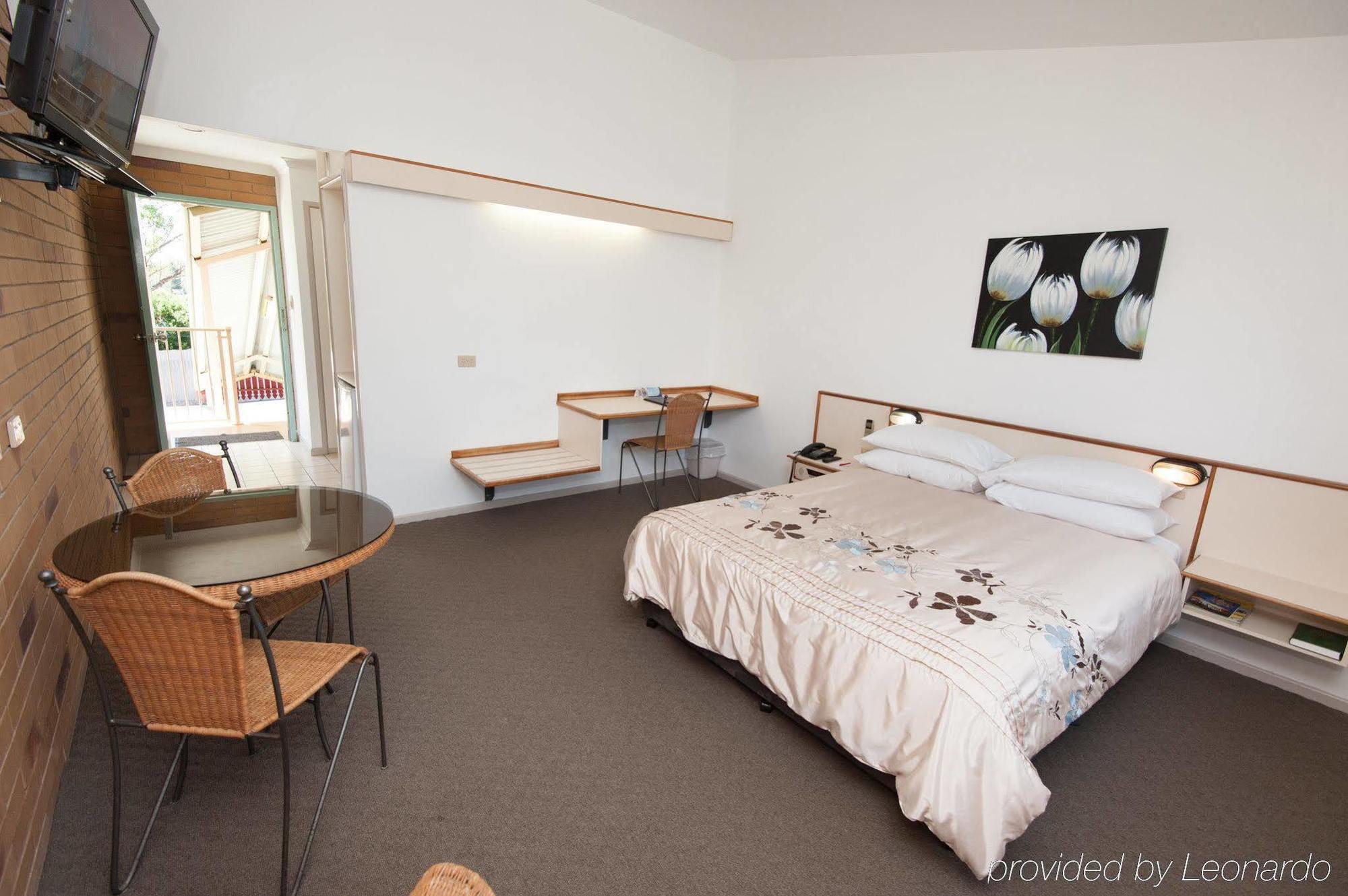 Wild Scotsman Motor Inn Gin Gin Qld מראה חיצוני תמונה